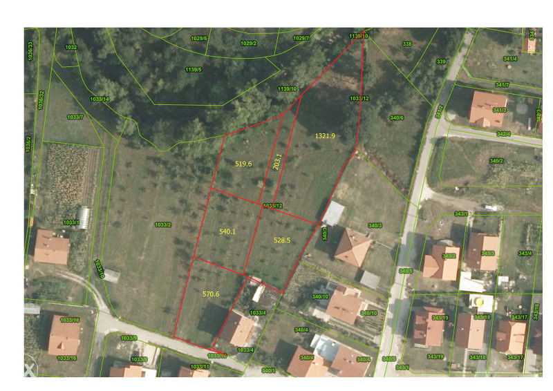 Zamljište - plac - Slavinovići, Gospić