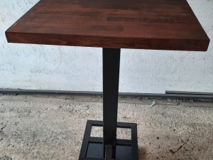 Barski viseci sto sa nogostupom