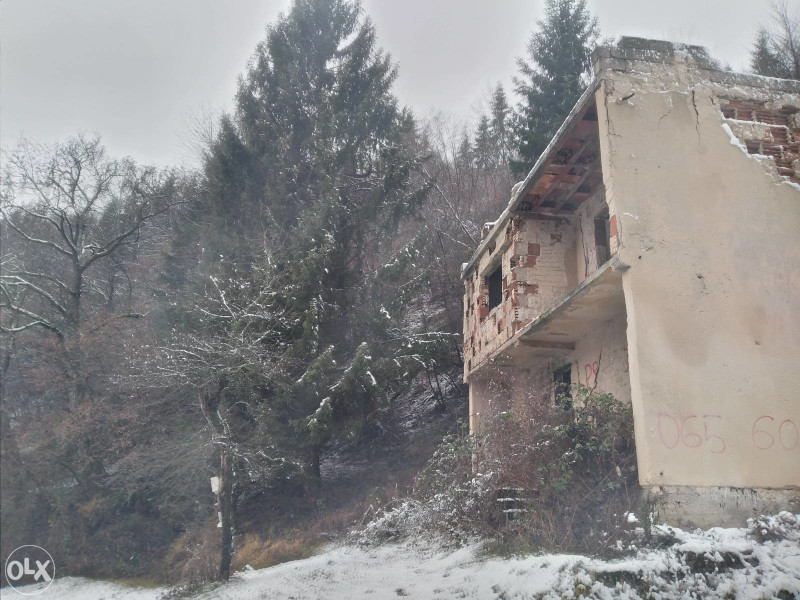 Zemljište sa kućom Novi Travnik 3