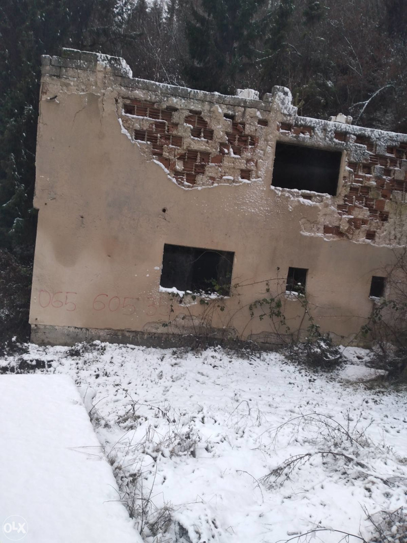 Zemljište sa kućom Novi Travnik 5