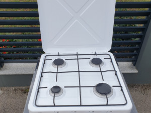 RESO KUHALO NA PLIN SA 4 RINGLE KOLA