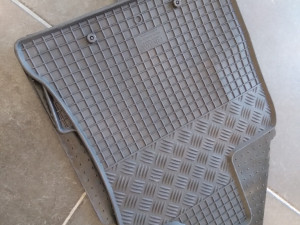 AUTO PATOSNICE PODMETAČI GUMENI NISSAN QASHQAI 07-13