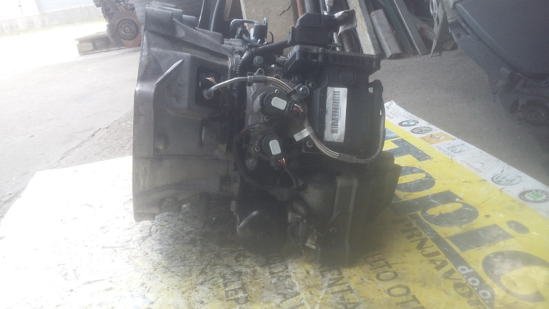 MJENJAC CITROEN C4 PICASSO 1.6 HDI / 9682173310