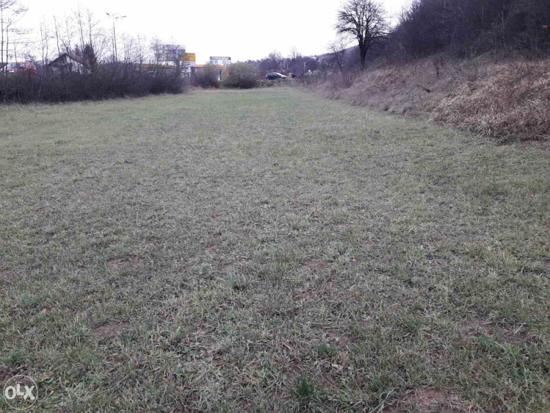 Zemljište Pazarić, 1430 m2 i 654 m2 14