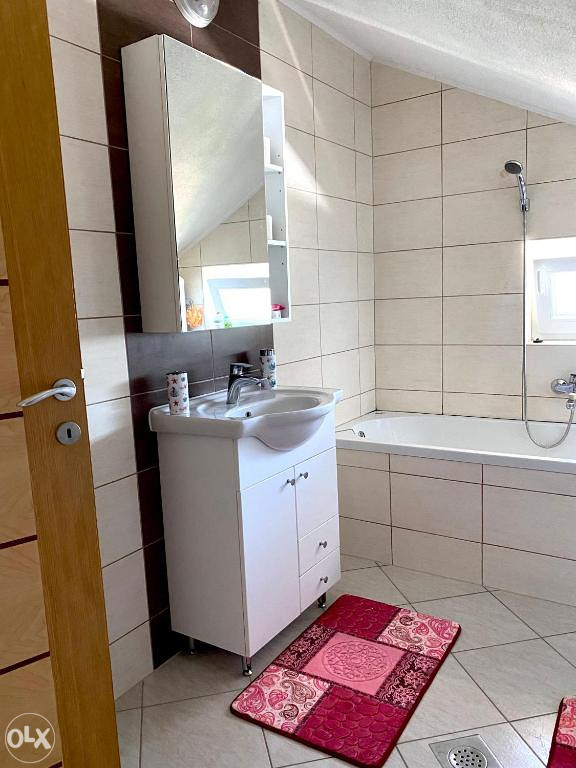 Četverosoban komforan apartman / stan na dan, centar grada, Bihać 22