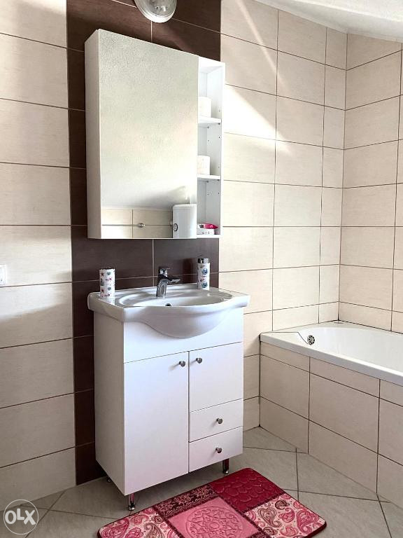 Četverosoban komforan apartman / stan na dan, centar grada, Bihać 7