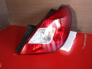 Stopka desna Opel Corsa (fotografija 2)