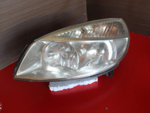 Lijevi far Renault Scenic (fotografija 2)