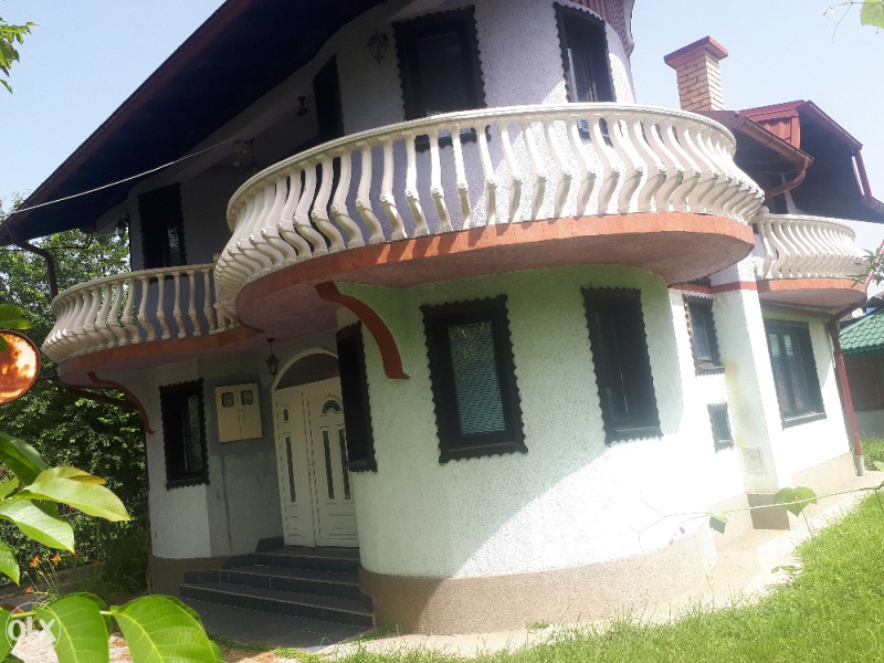 KUĆA ( vila)-Visoko 2