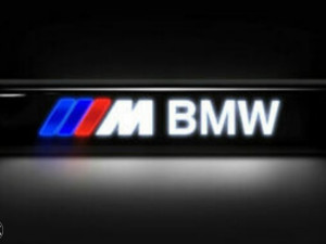 BMW M LED znak za masku