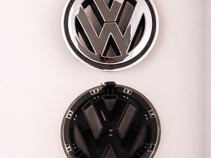 Znak prednji PASSAT 2005>2010 fi-149mm