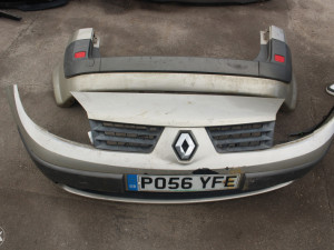 Renault Scenic branik prednji zadnji znak skenik 2005