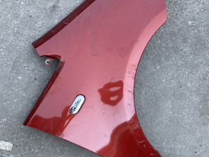 Blatobran prednji desni Ford Focus (fotografija 2)