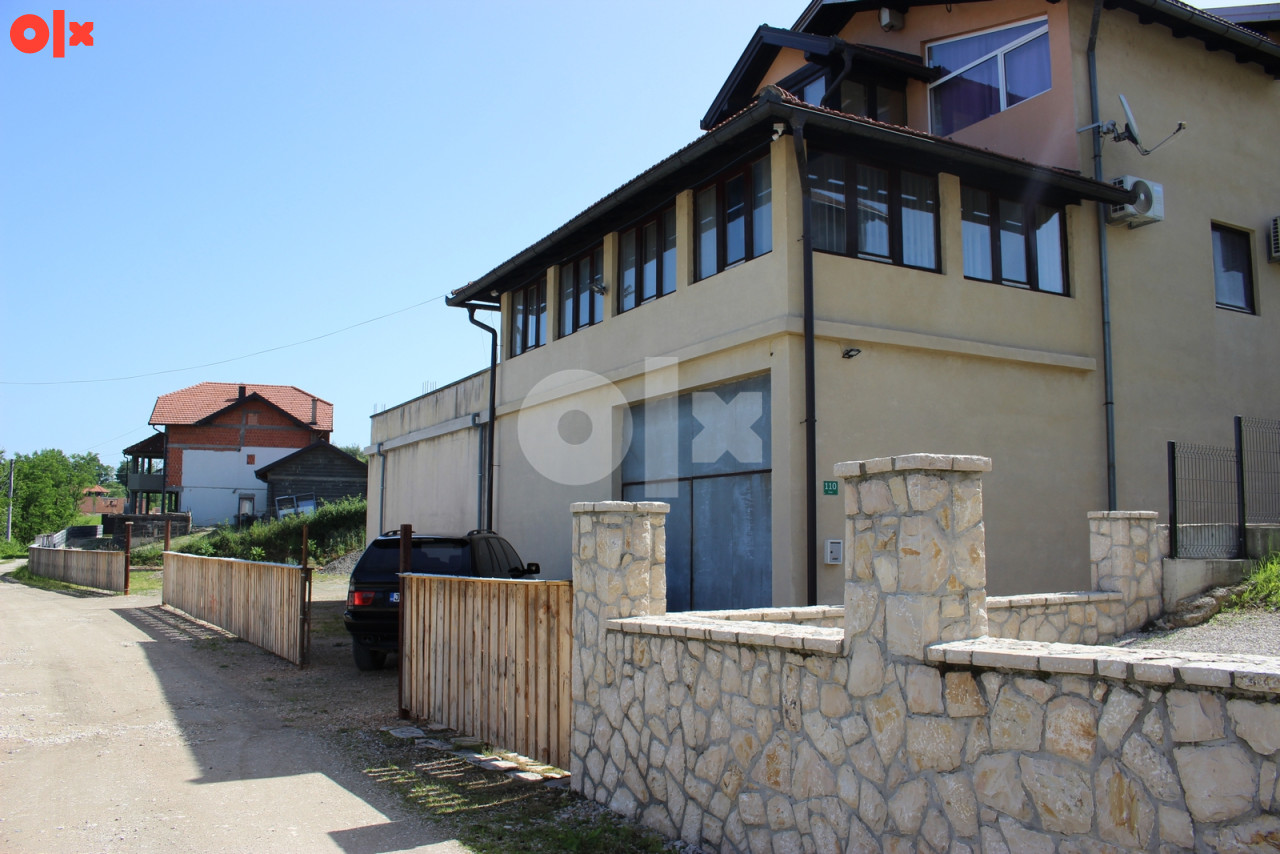 Kuća i okućnica 2