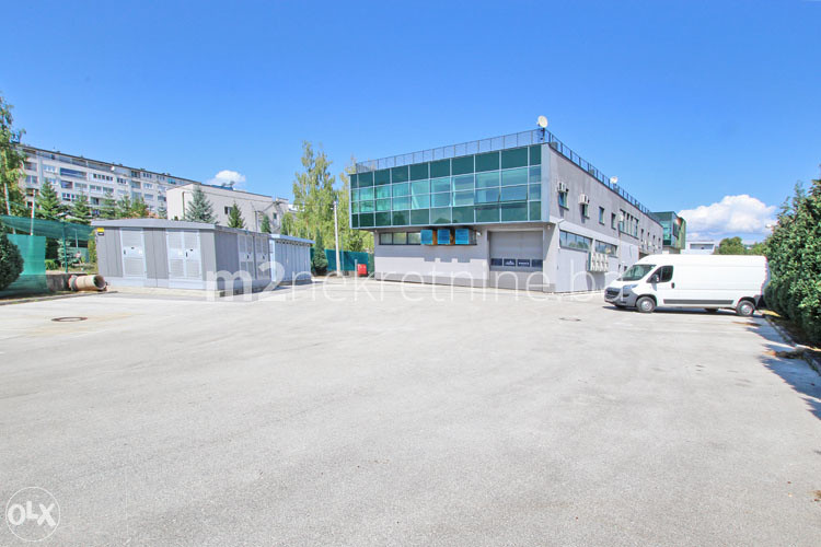 M2: Stup. Poslovni prostor 250m2, 1. sprat/kancelarije 2