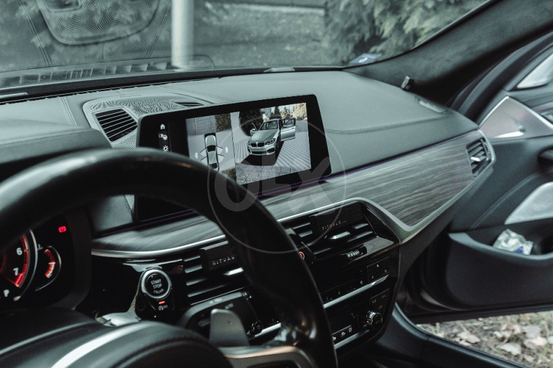 BMW M550i G30 xDrive V8 Twin-Turbo M Permormance