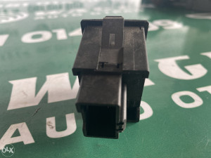 Prekidac svjetla Audi A6 4F (fotografija 1)