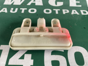 Prekidac gepeka en Mercedes W176 (fotografija 2)