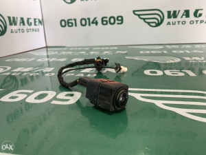 Kamera za voznju u rikverc Mercedes (fotografija 3)