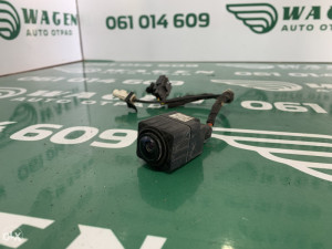 Kamera za voznju u rikverc Mercedes (fotografija 2)
