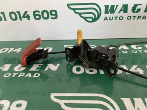 Brava prednje haube Mercedes W246