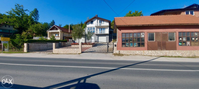 Kuca sa dvoristem /Ilidža /Rakovica odmah useljiva 16