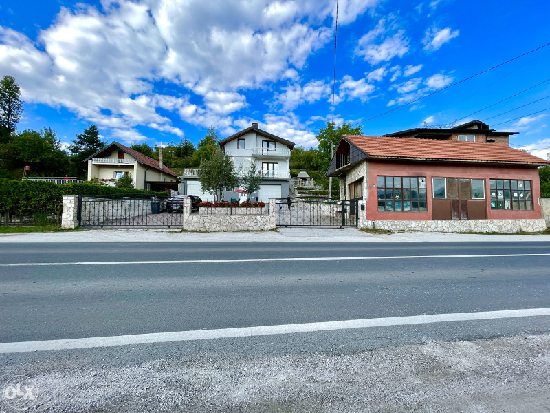 Kuca sa dvoristem /Ilidža /Rakovica odmah useljiva 13