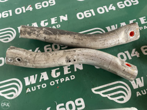 Nosac grede Mercedes W246 (fotografija 1)