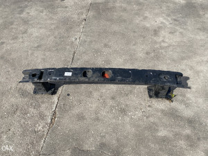 Nosac greda zadnjeg branika Mercedes W246 (fotografija 2)