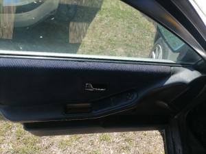 Audi 80 jaje djelovi 1.8 benzin djelovi 80 jaje