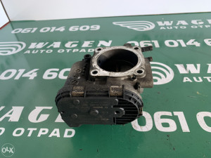 Klapna gasa 4f Audi A4 (fotografija 2)