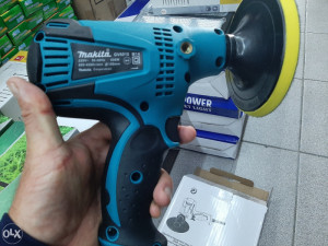 Polirka za auto makita 600 w