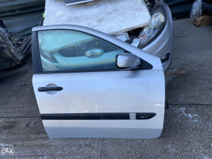 Prednja desna vrata Renault Laguna 2007