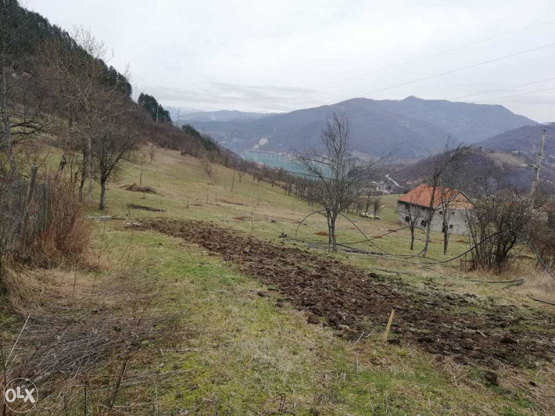 Zemljiste u blizini Konjica-pogled na Jablanicko jezero 5