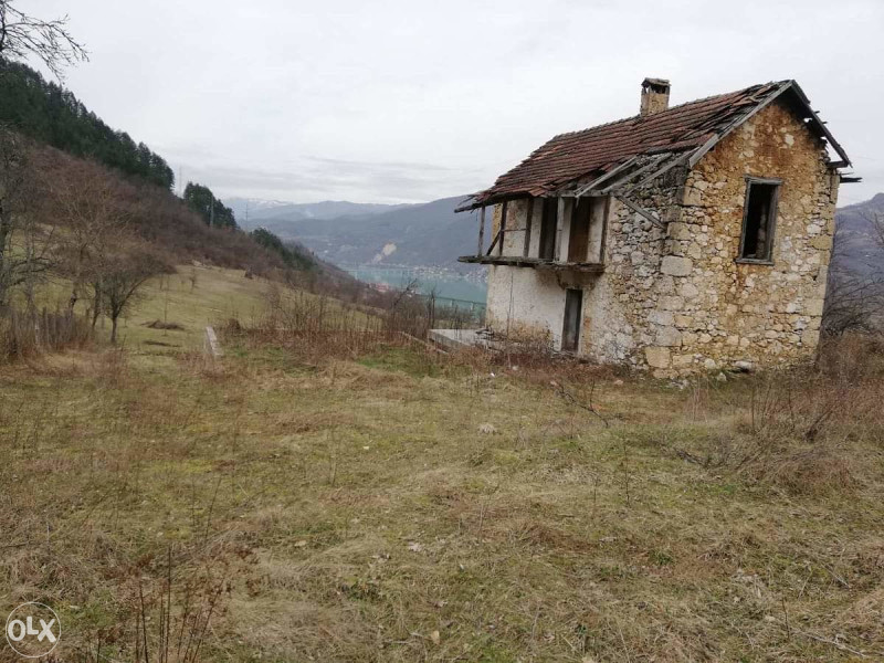 Zemljiste u blizini Konjica-pogled na Jablanicko jezero 4