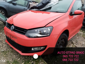 Vw polo 6r 2010.g djelovi limarije i mehanike