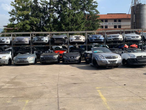 Auto otpad wagen auto dijelovi originalni (fotografija 4)