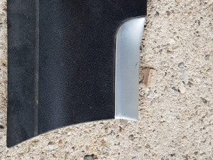 Plastika blatobrana lajsna porsche cayenne touareg