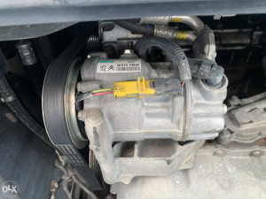 Kompresor klime Peugeot (fotografija 1)