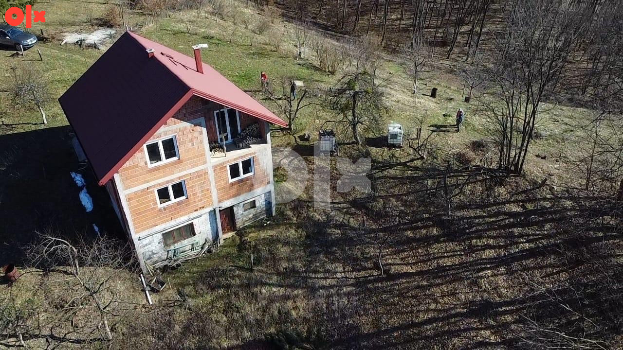 Kuća, zemljište 15 000 m2, Kobiljača, Gornji Azapovići 11