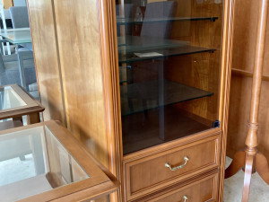 KOMODA/VITRINA-DRVO MASIV-TALIJANSKI STILSKI NAMJEŠTAJ