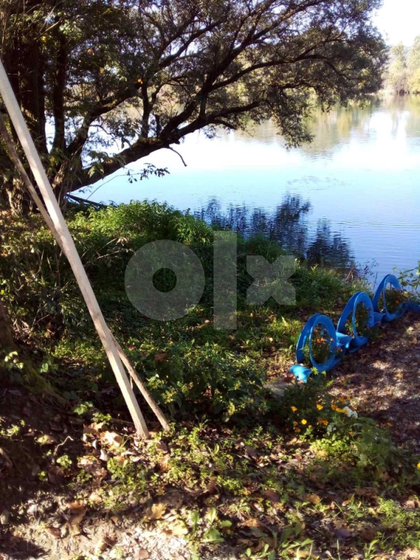 Plac pored rijeke Une 2