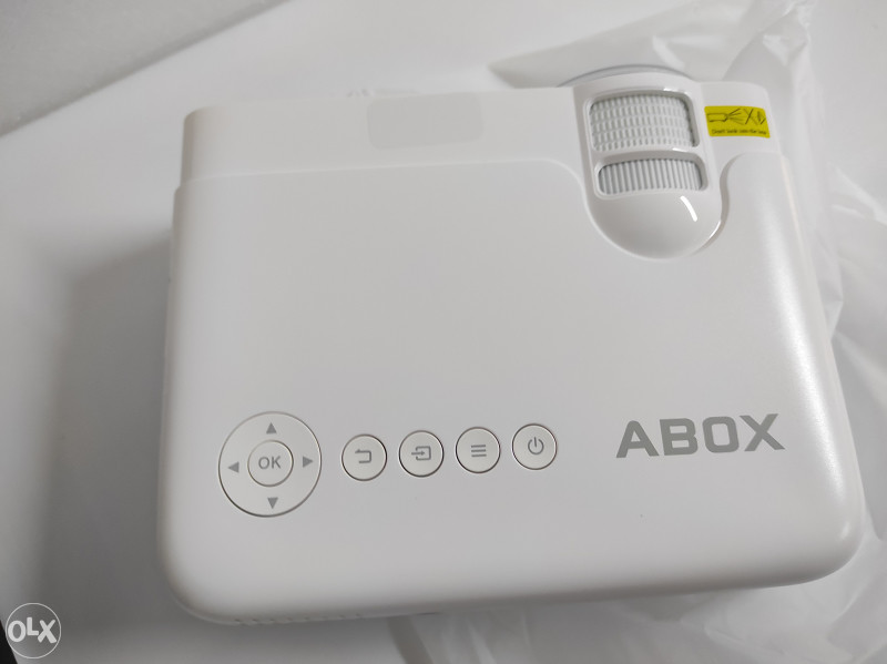 ABOX GC357 WIFI projektor, native 720p, HDMI, VGA, mobitel