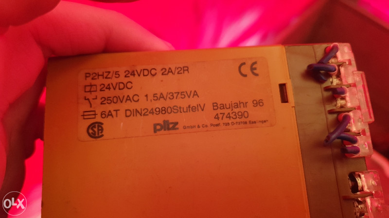 Pilz relej 220v