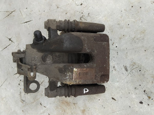 Peugeot 307 zadnja desna klješta 062 302 400