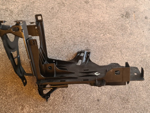 bmw f10 f11 nosači farova novo