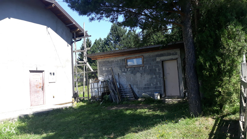 Prodajem kucu i zemljiste 5