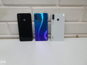 ORG ZADNJI POKLOPAC HUAWEI P30 LITE WHITE/BLUE/BLACK
