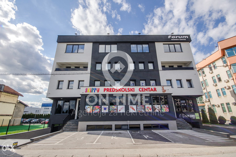 Stup / Poslovni prostor / 300 m2 / NOVOGRADNJA