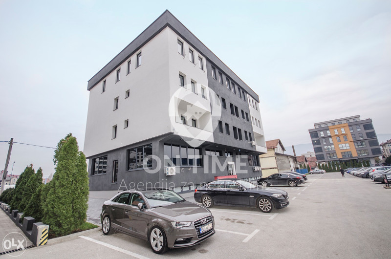 Stup / Poslovni prostor / 300 m2 / NOVOGRADNJA